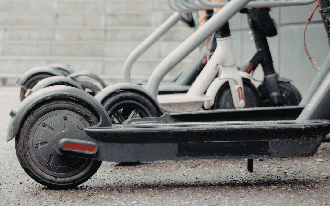 La DGT fija una nueva  normativa para los propietarios de patinetes eléctricos